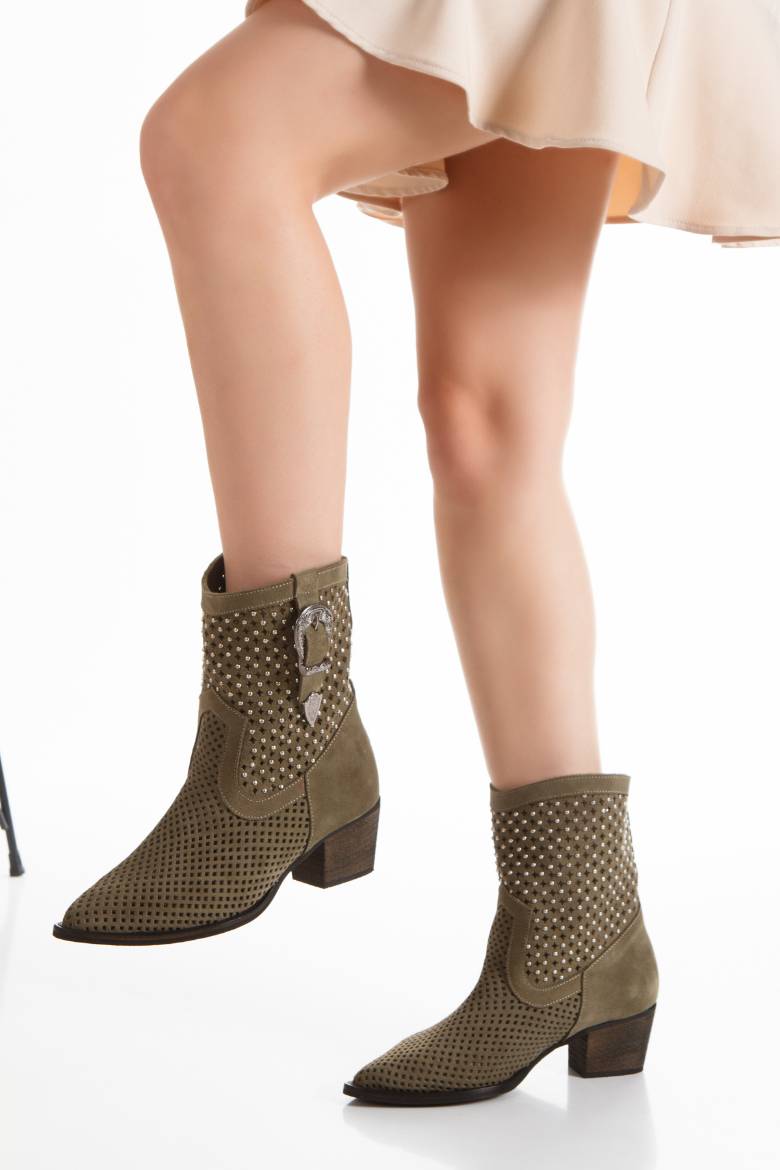 8013 KADIN HAKİKİ DERİ YANDAN TOKALI YAZLIK BOT