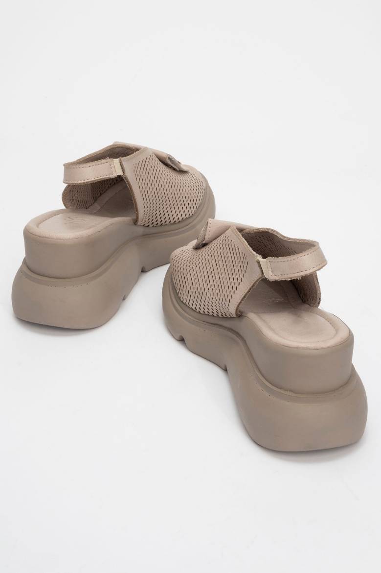 Kadın Hakiki Deri Dolgu Topuklu Sandalet 6315