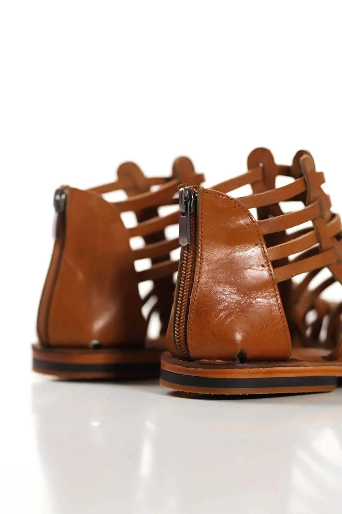 Kadın Hakiki Deri Fermuarlı Bodrum Sandaleti 6255