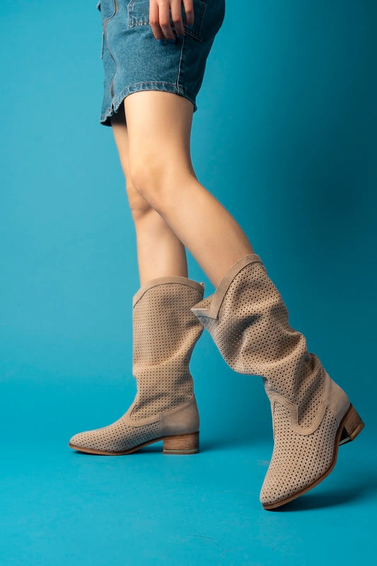 8012 KADIN HAKİKİ DERİ YAZLIK ÇEKME ÇİZME