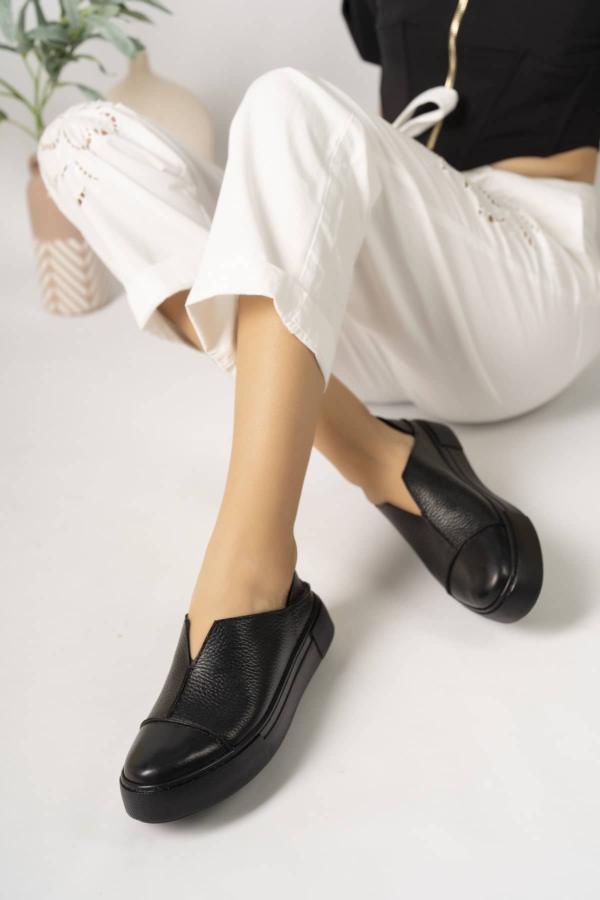 2025 Siyah Deri Kadın Sneakers